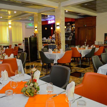 New Heaven Hotel Яунде Экстерьер фото